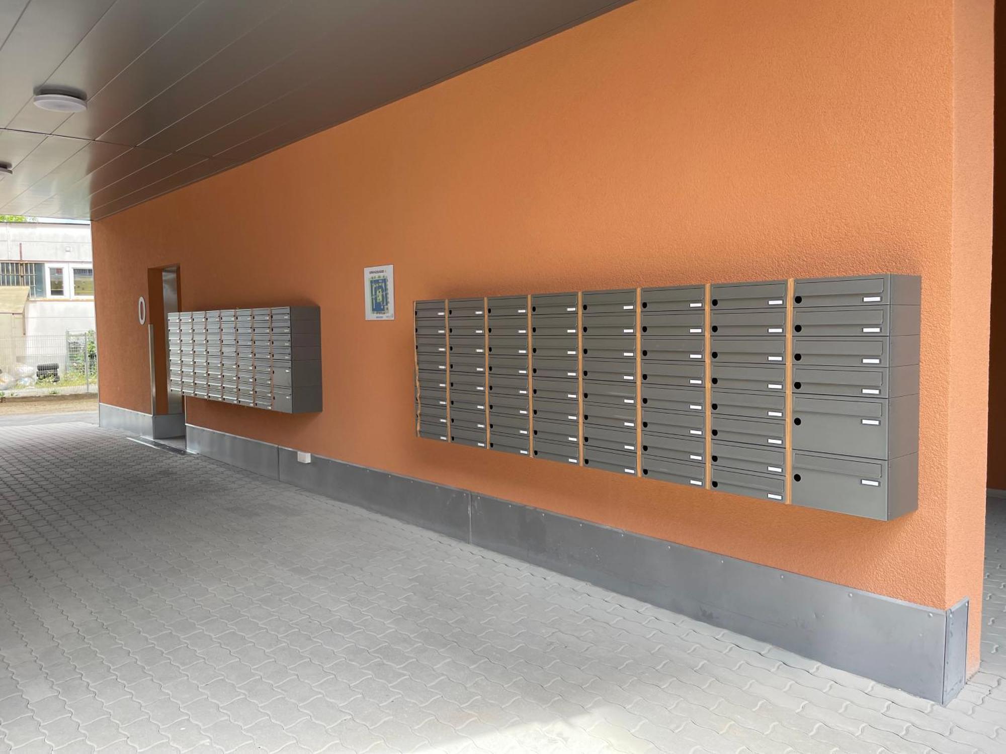 Luxusapartment Mit 40 Qm Terrasse, E-Parkplatz Und Parkplatz グラーツ エクステリア 写真